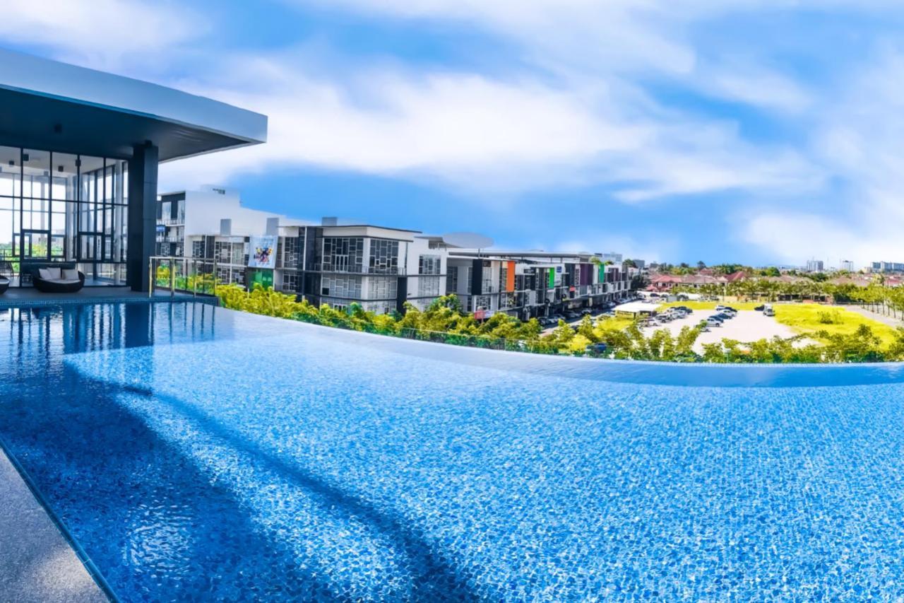 Cat City Mediterranean Theme City&Pool View Homestay 貓城地中海主題城市泳池風景民宿 Kuching Exterior foto